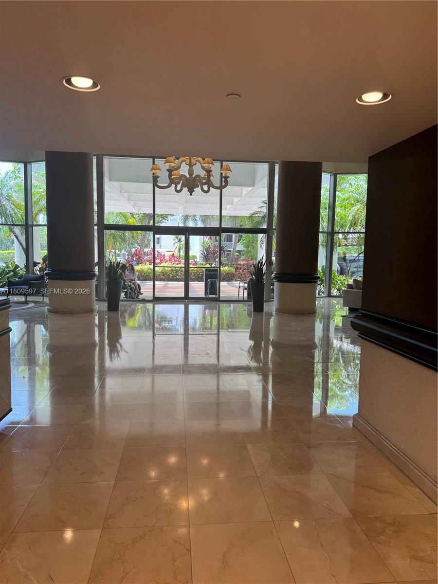 3400 NE 192nd St Unit: LPH3