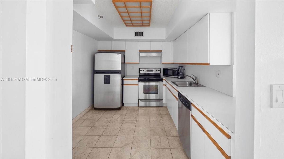 19195 NE 36th Ct # 2004