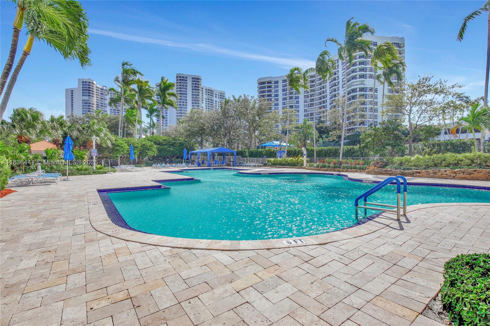 3500 Mystic Pointe Dr # 306