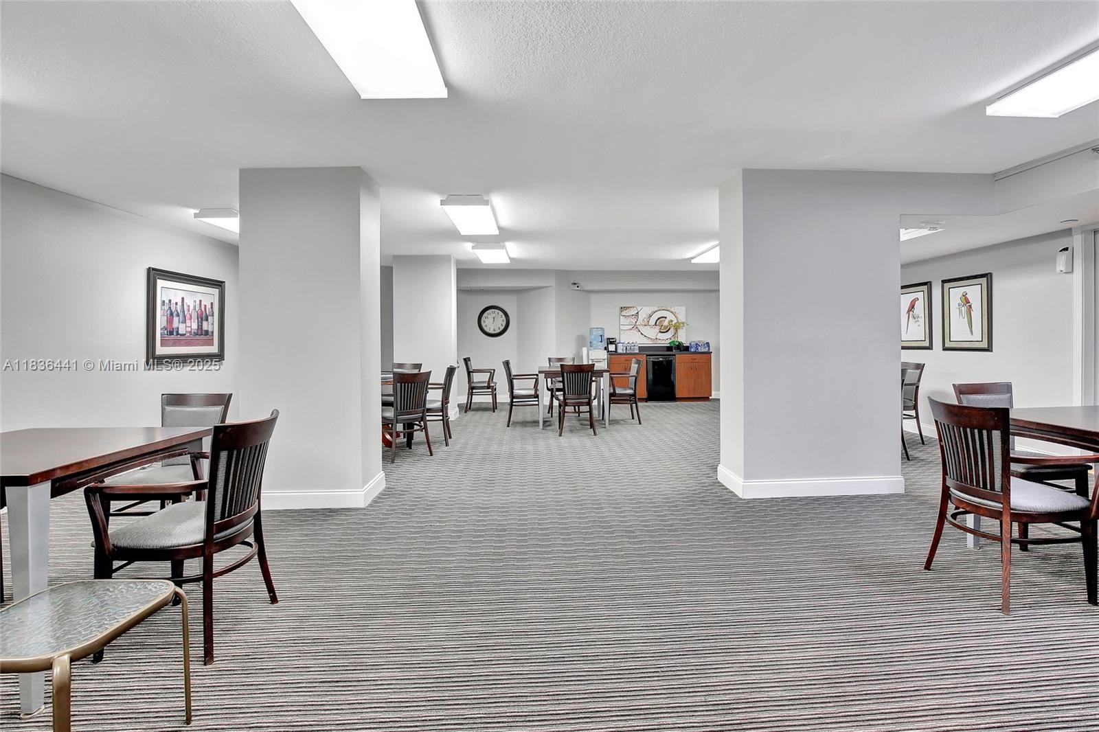 3500 Mystic Pointe Dr # 306