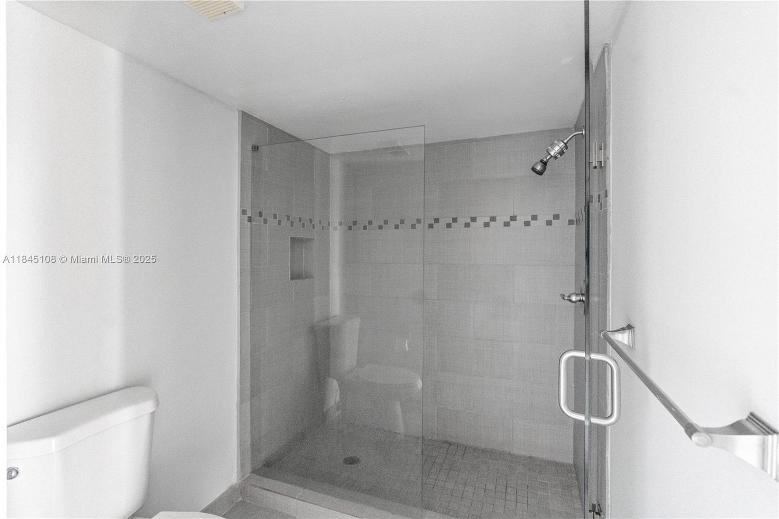 3400 NE 192nd St # 311