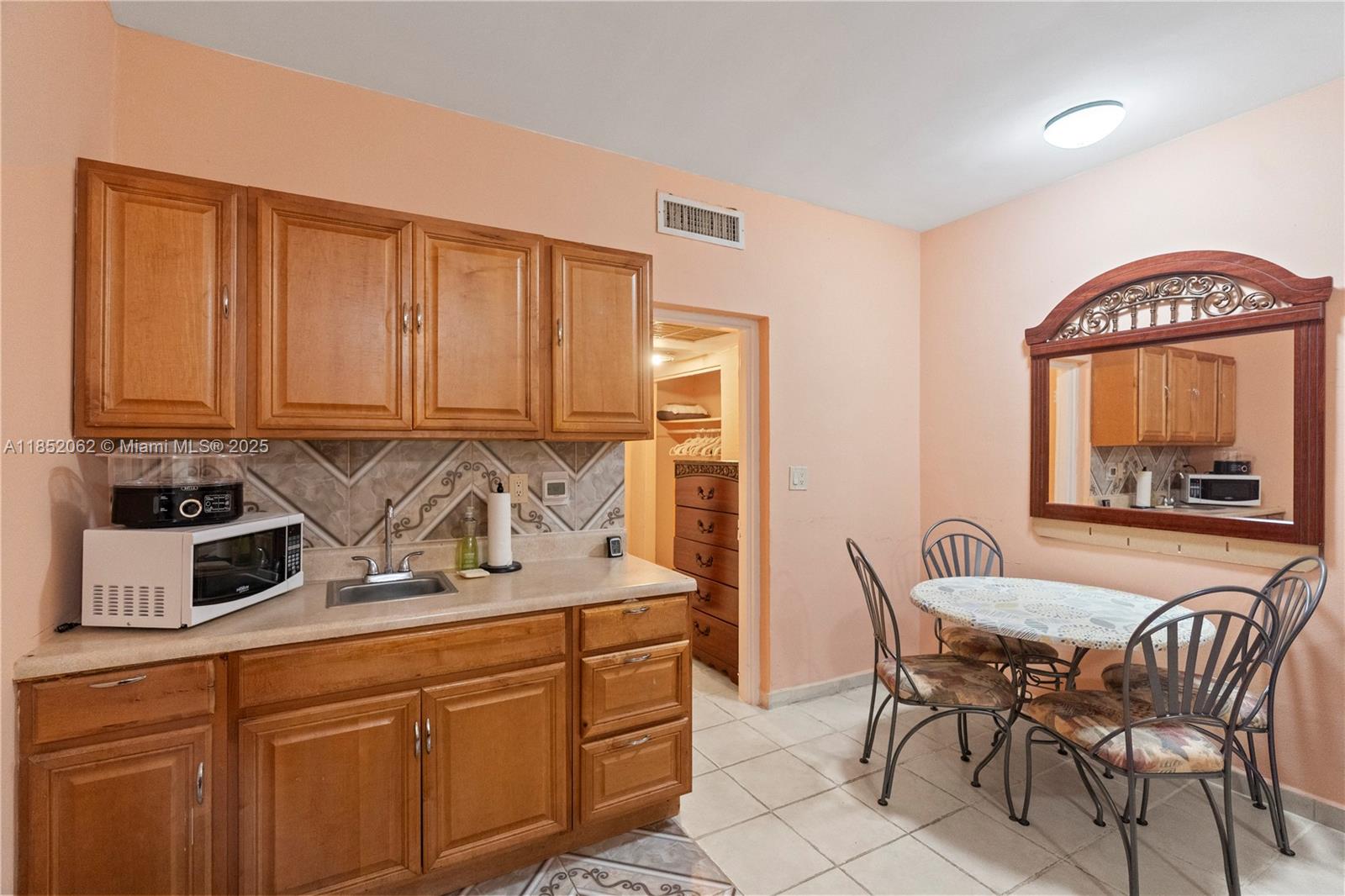 26 Diplomat Pkwy # 2356