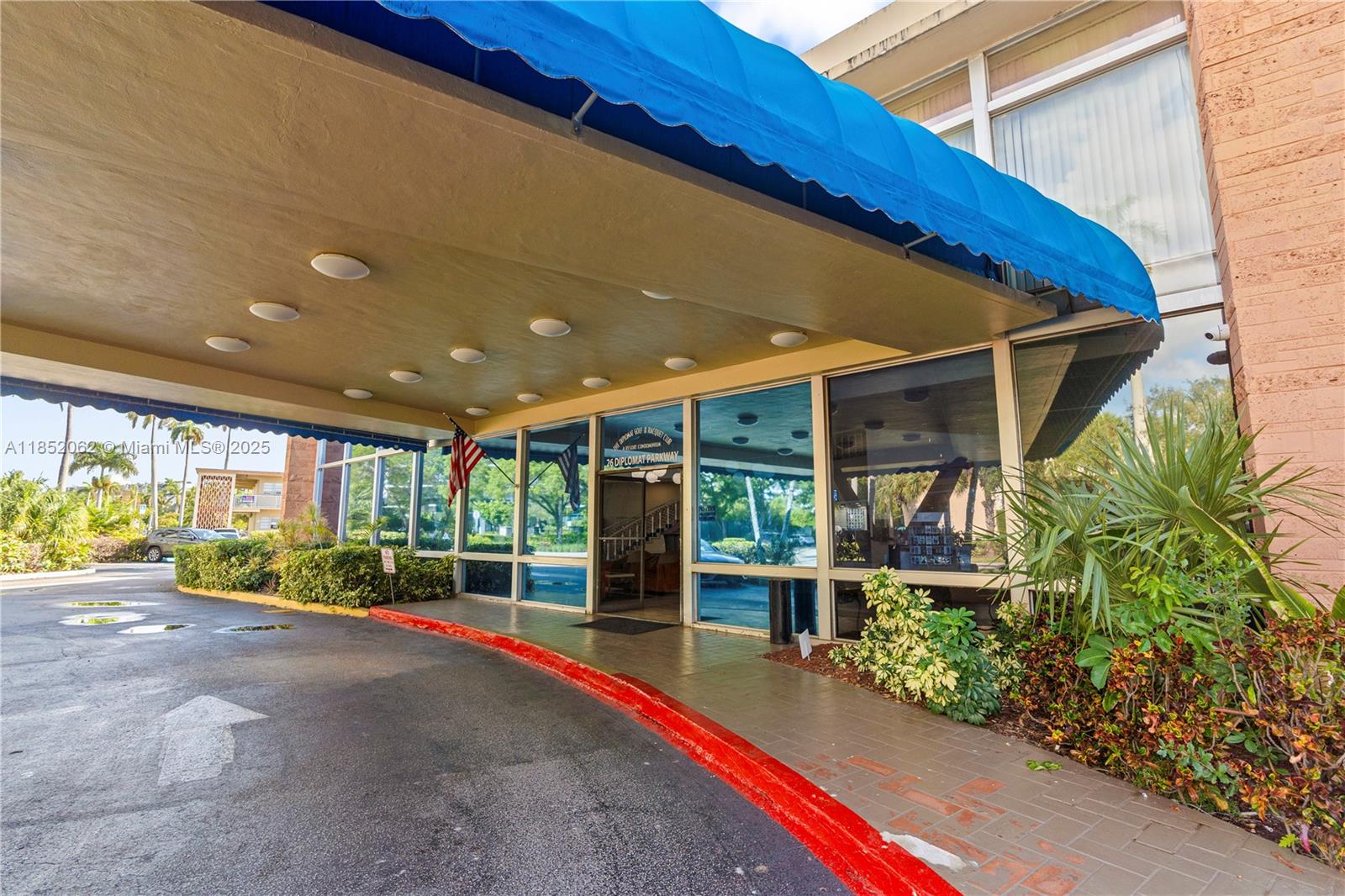 26 Diplomat Pkwy # 2356