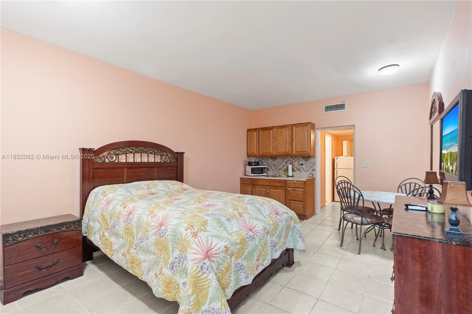 26 Diplomat Pkwy # 2356