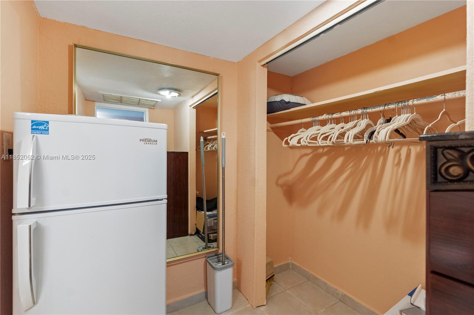 26 Diplomat Pkwy # 2356