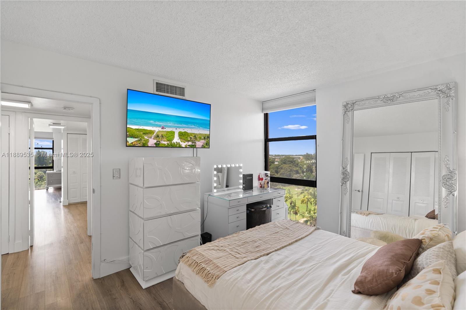 20301 W Country Club Dr # 829