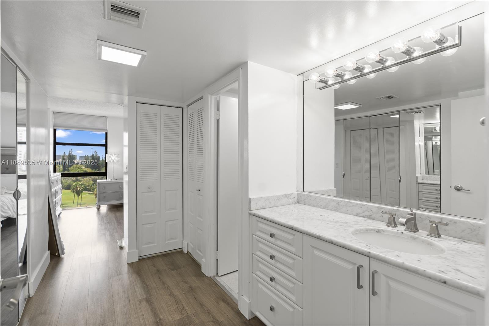 20301 W Country Club Dr # 829