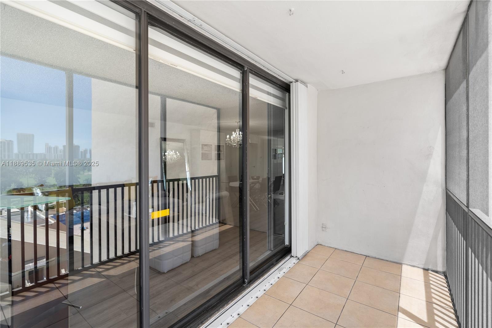 20301 W Country Club Dr # 829