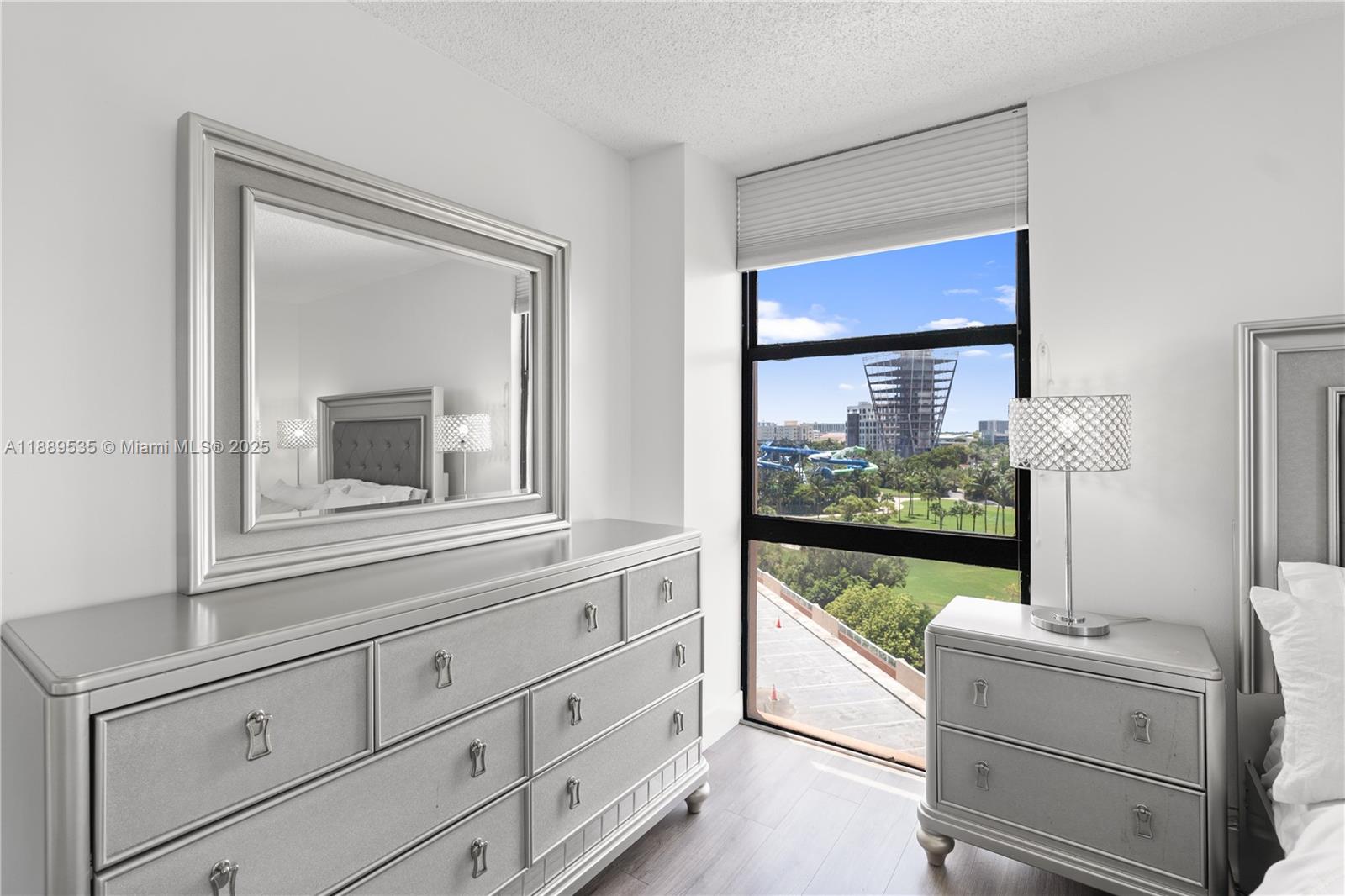 20301 W Country Club Dr # 829