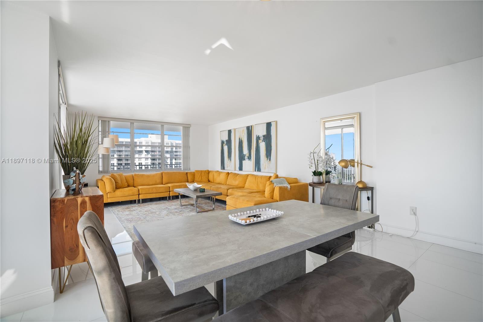 2851 NE 183rd St # 1816E, Aventura Unit: 1816E