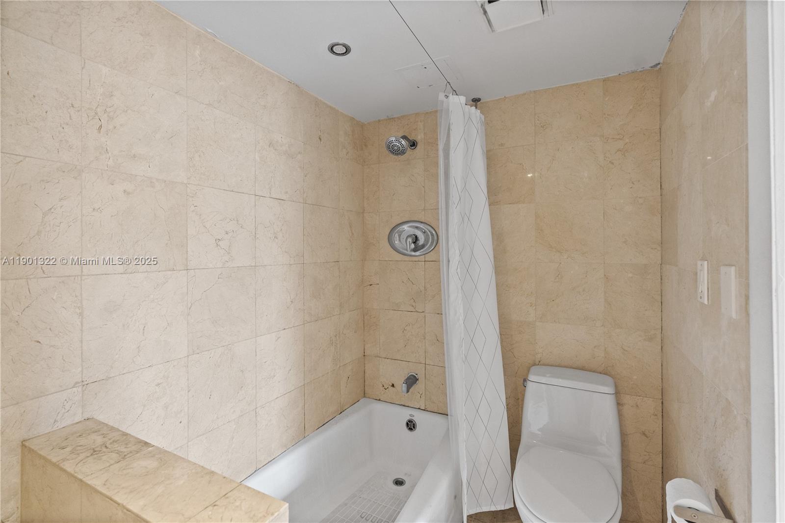 3475 N Country Club Dr # 814, Aventura Unit: 814