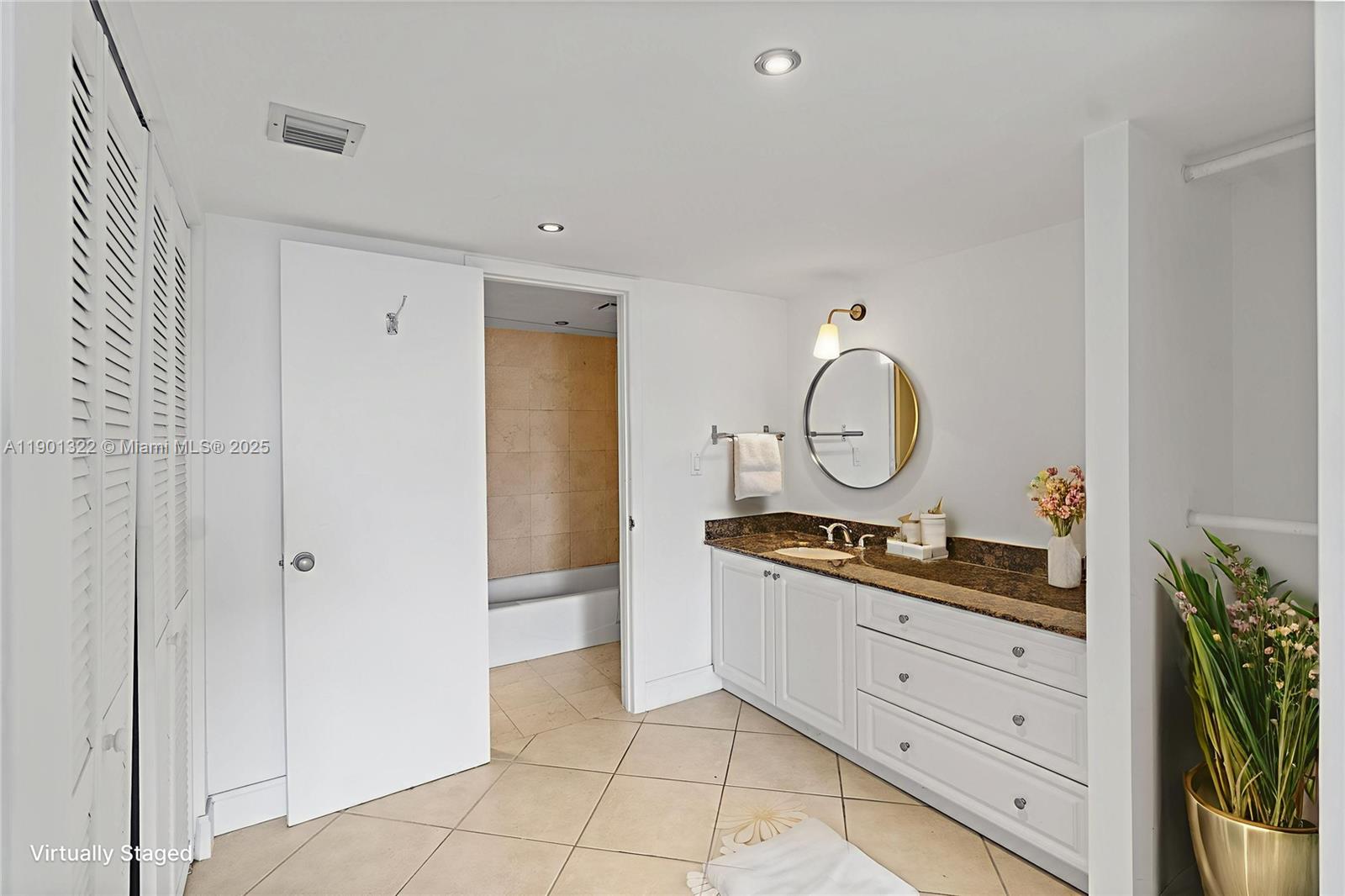 3475 N Country Club Dr # 814, Aventura Unit: 814