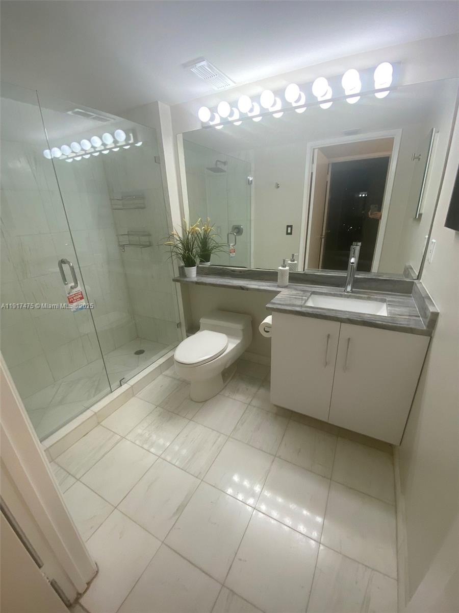 3400 NE 192nd St # 1010