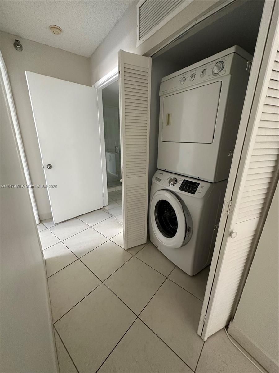 3400 NE 192nd St # 1010