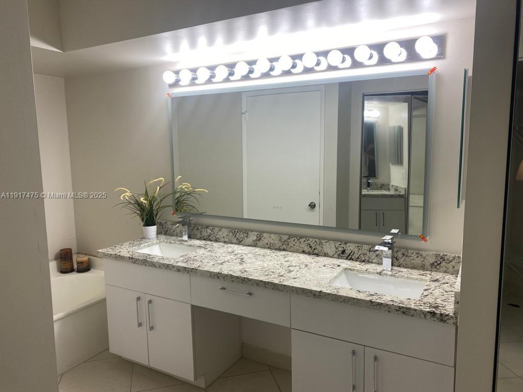 3400 NE 192nd St # 1010