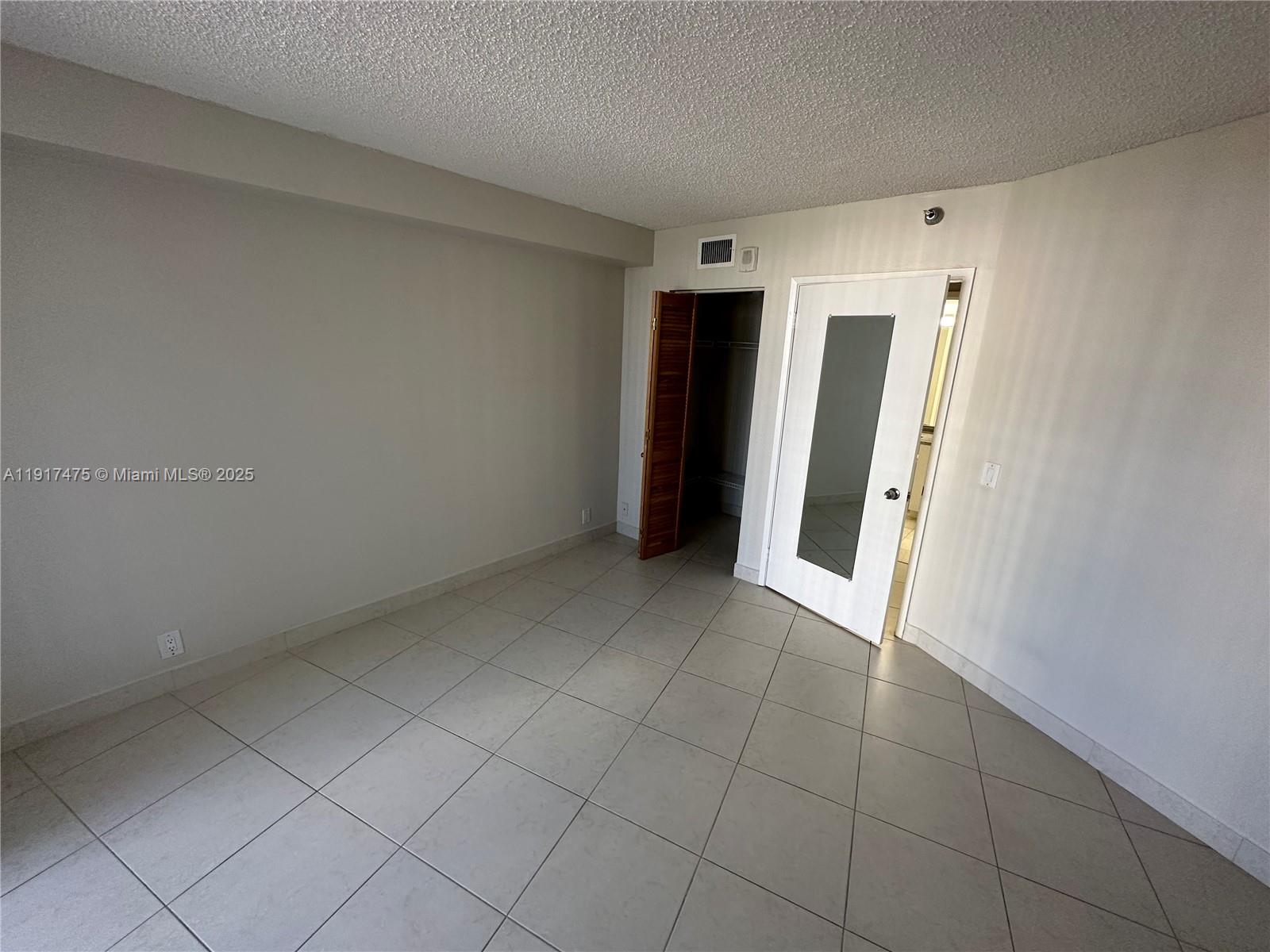 3400 NE 192nd St # 1010