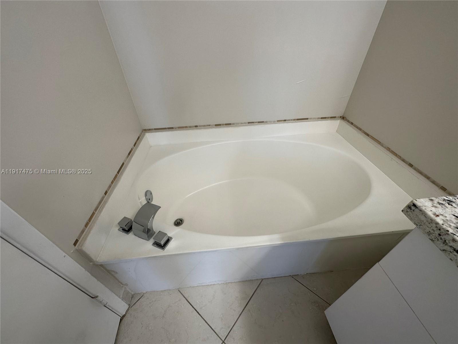 3400 NE 192nd St # 1010