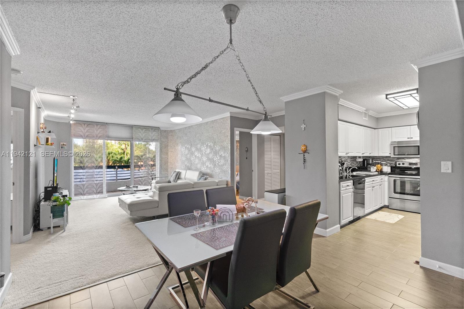 3600 Mystic Pointe Dr # 309