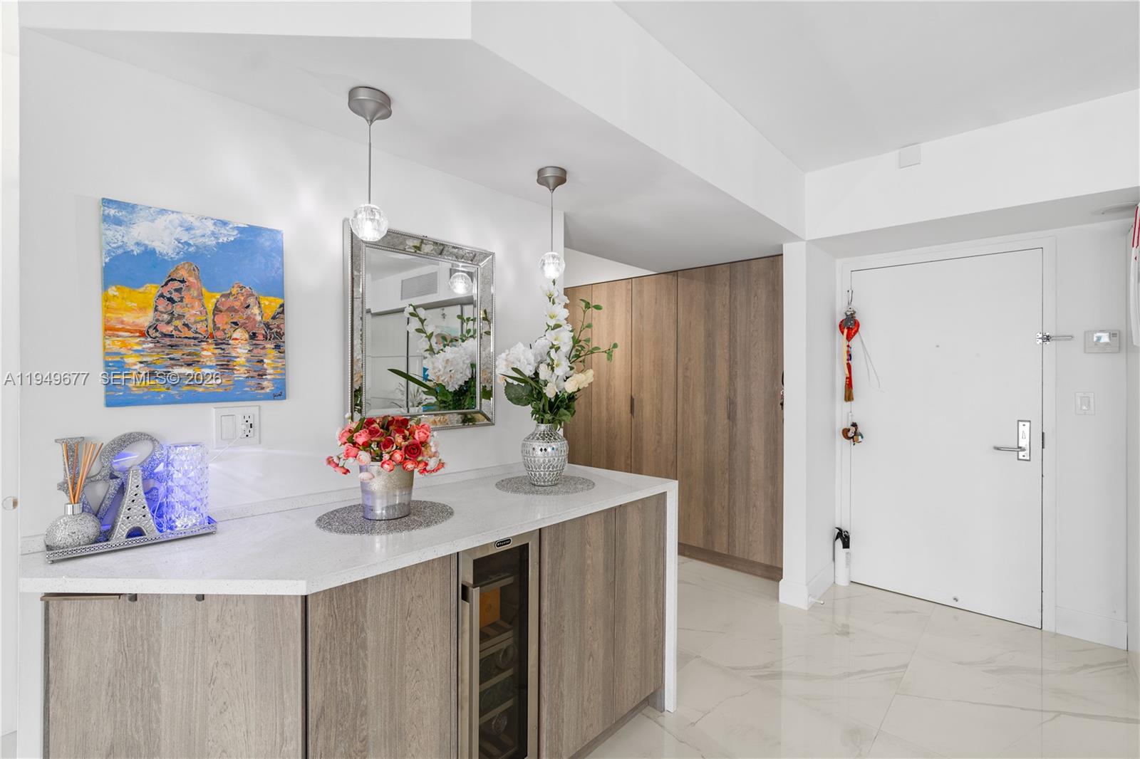 3600 Mystic Pointe Dr # 1017