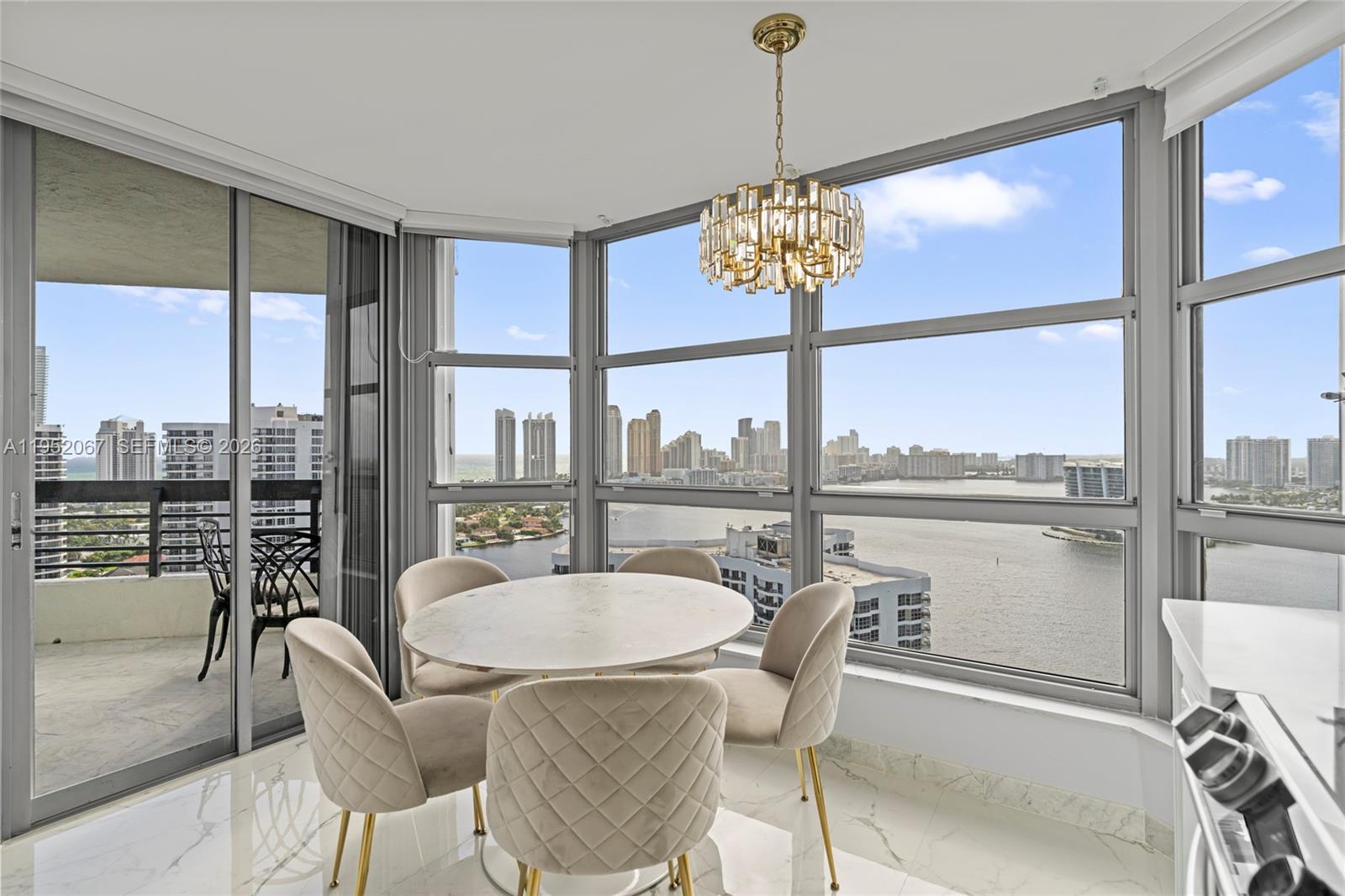 3500 Mystic Pointe Dr # 2908