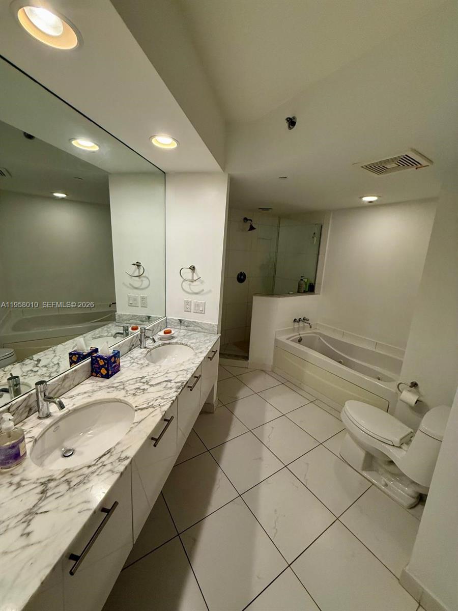 55 SE 6th St # 1807