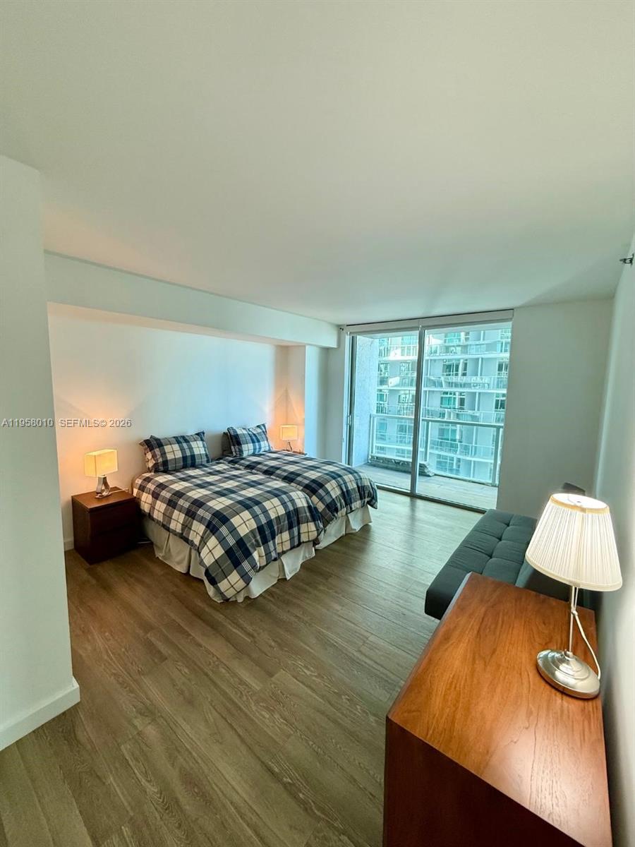 55 SE 6th St # 1807