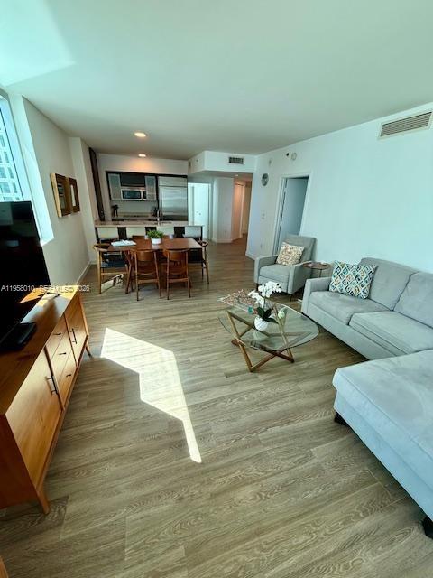 55 SE 6th St # 1807