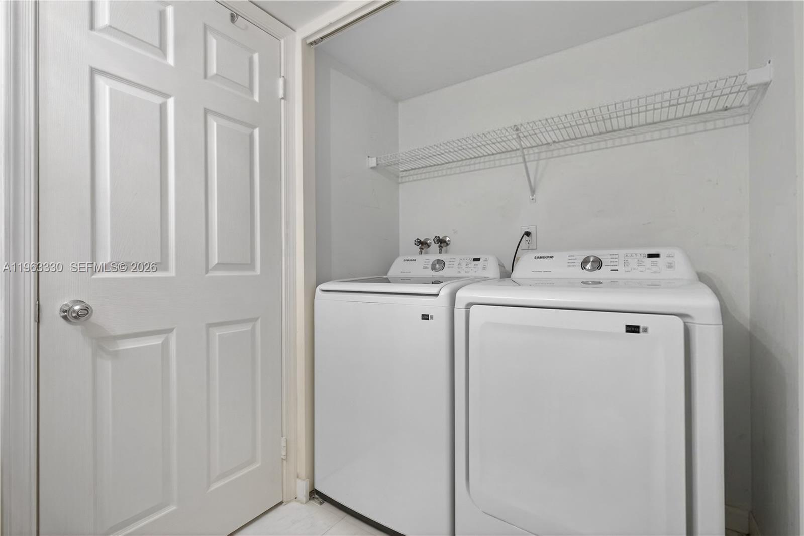 3530 Mystic Pointe Dr # 2202