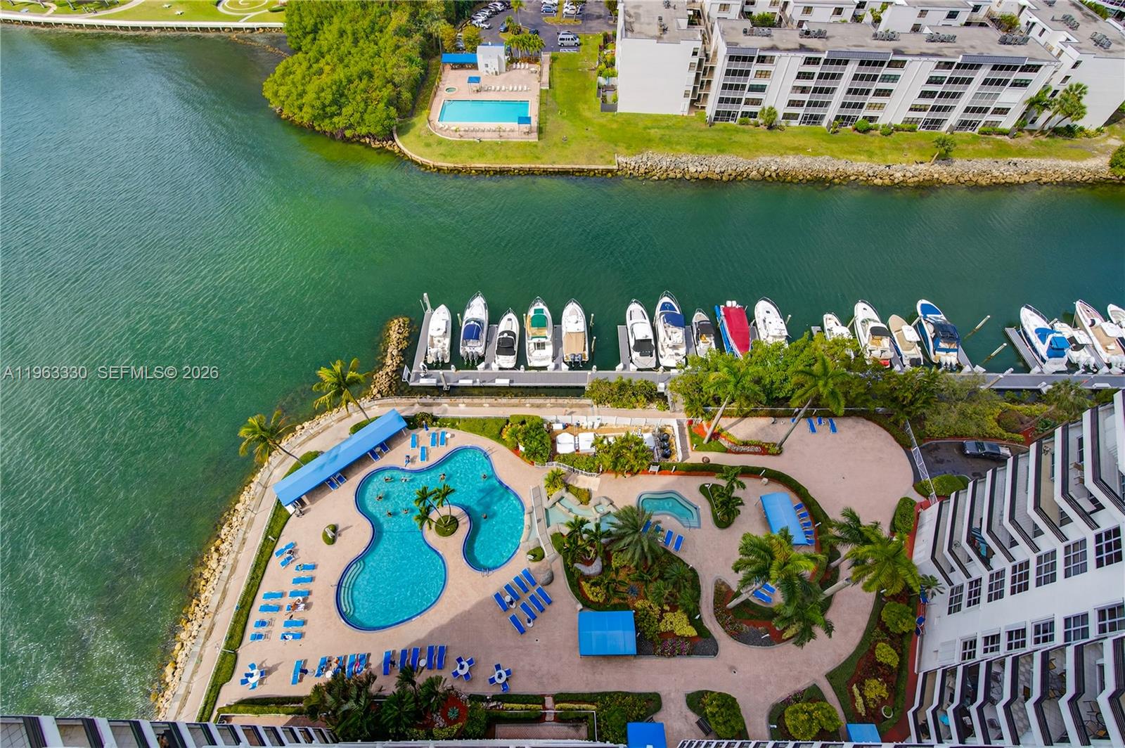 3530 Mystic Pointe Dr # 2202