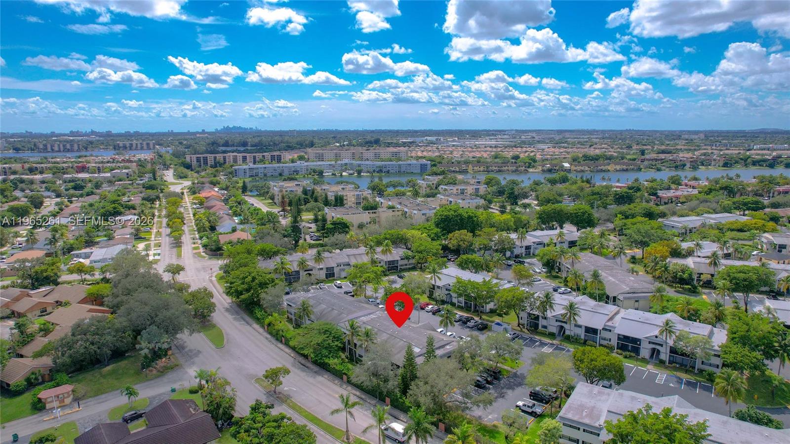 927 NE 199th St # 104