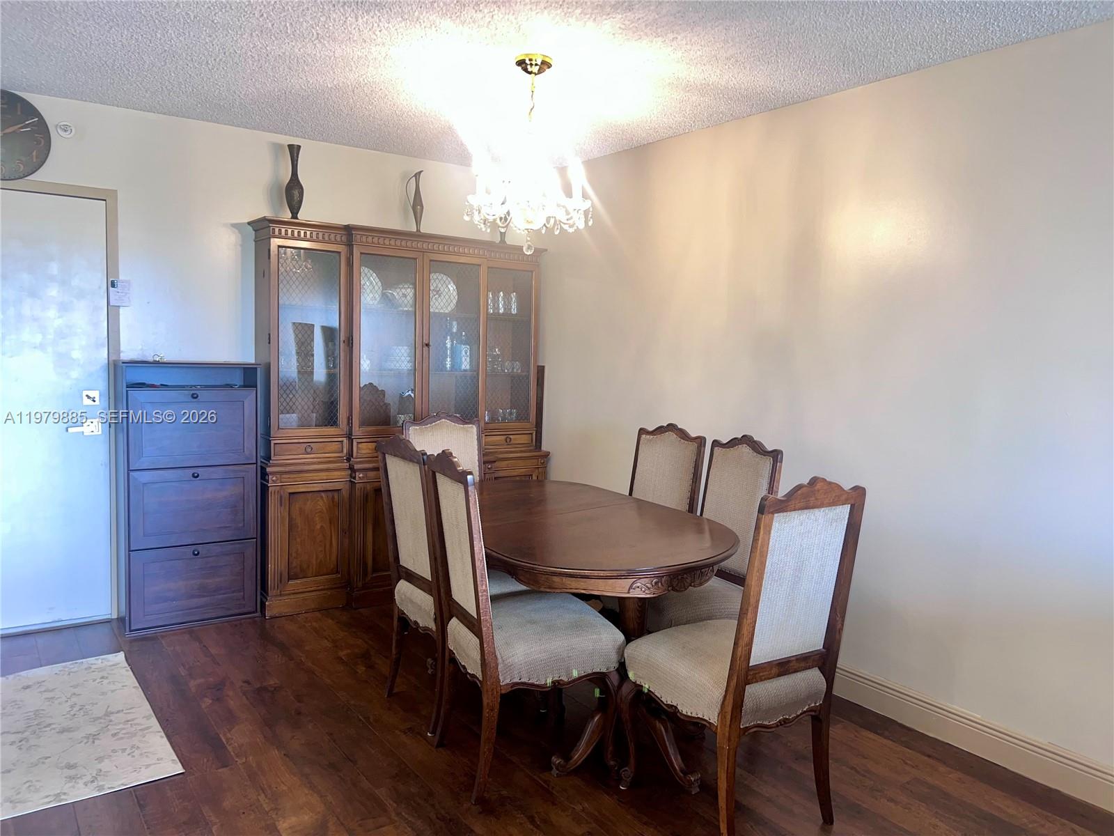 2801 NE 183rd St # 507W