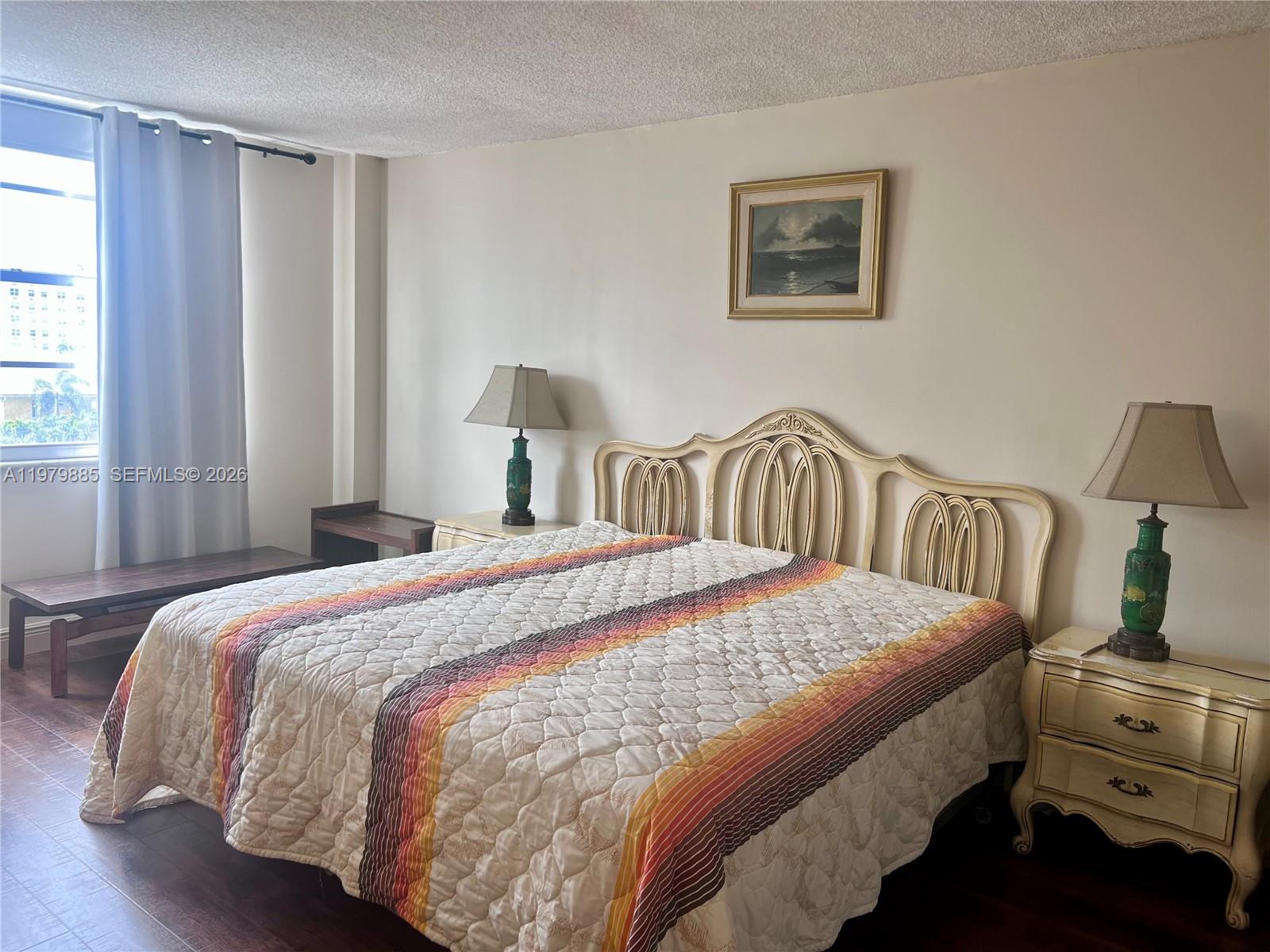 2801 NE 183rd St # 507W