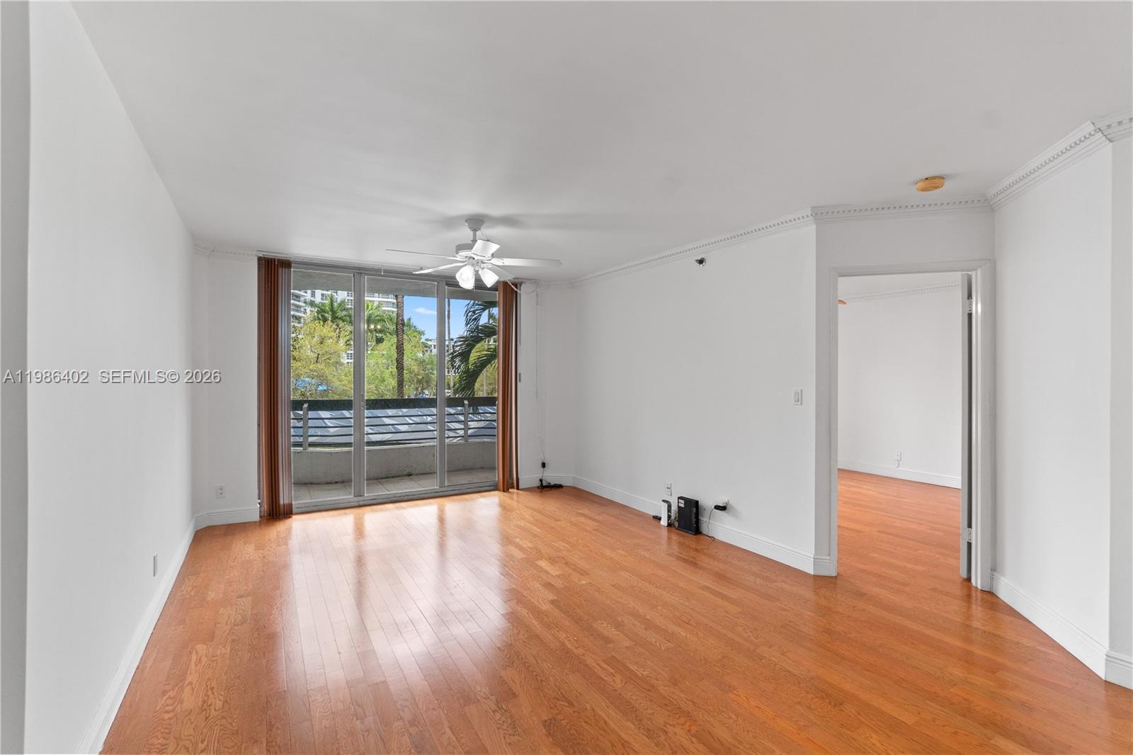 3600 Mystic Pointe Dr # 310