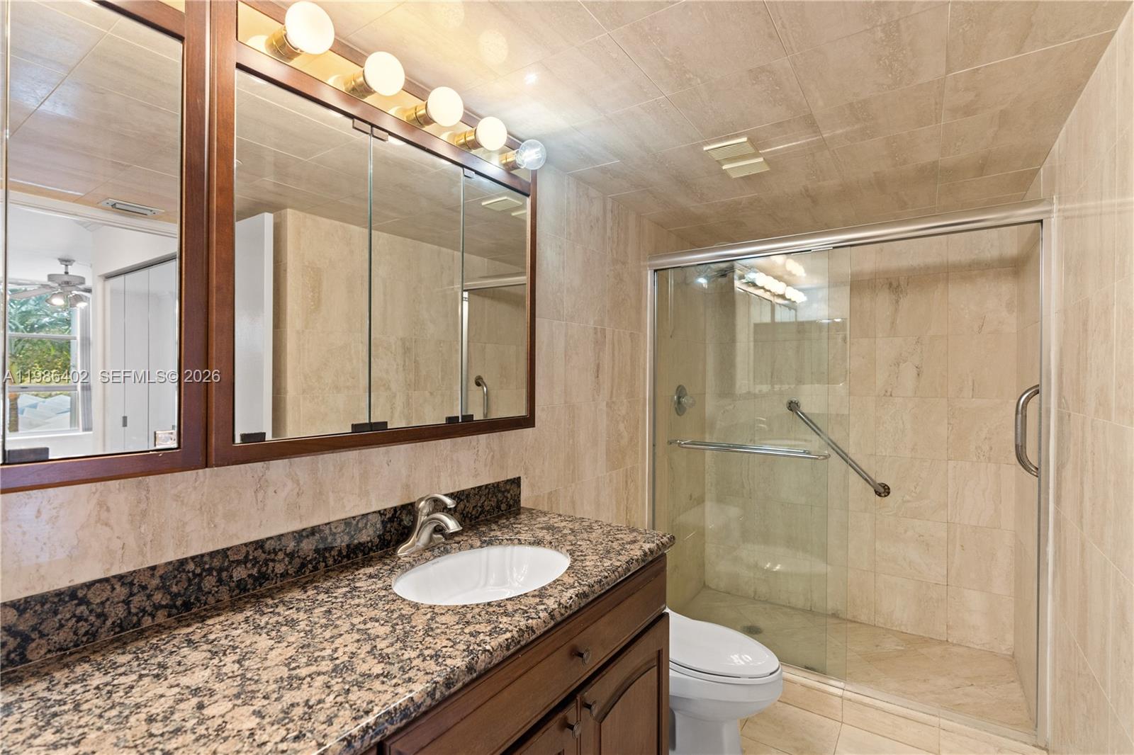 3600 Mystic Pointe Dr # 310