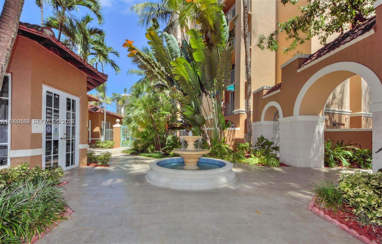 19655 E Country Club Dr # 6108