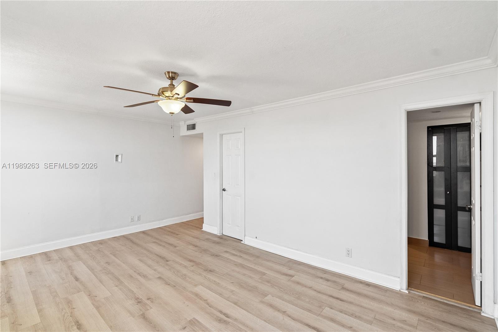 437 Golden Isles Dr # 11J