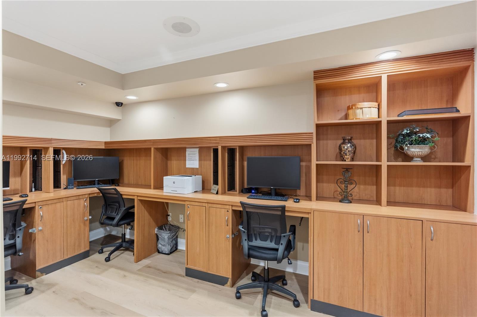 17100 N Bay Rd # 1301