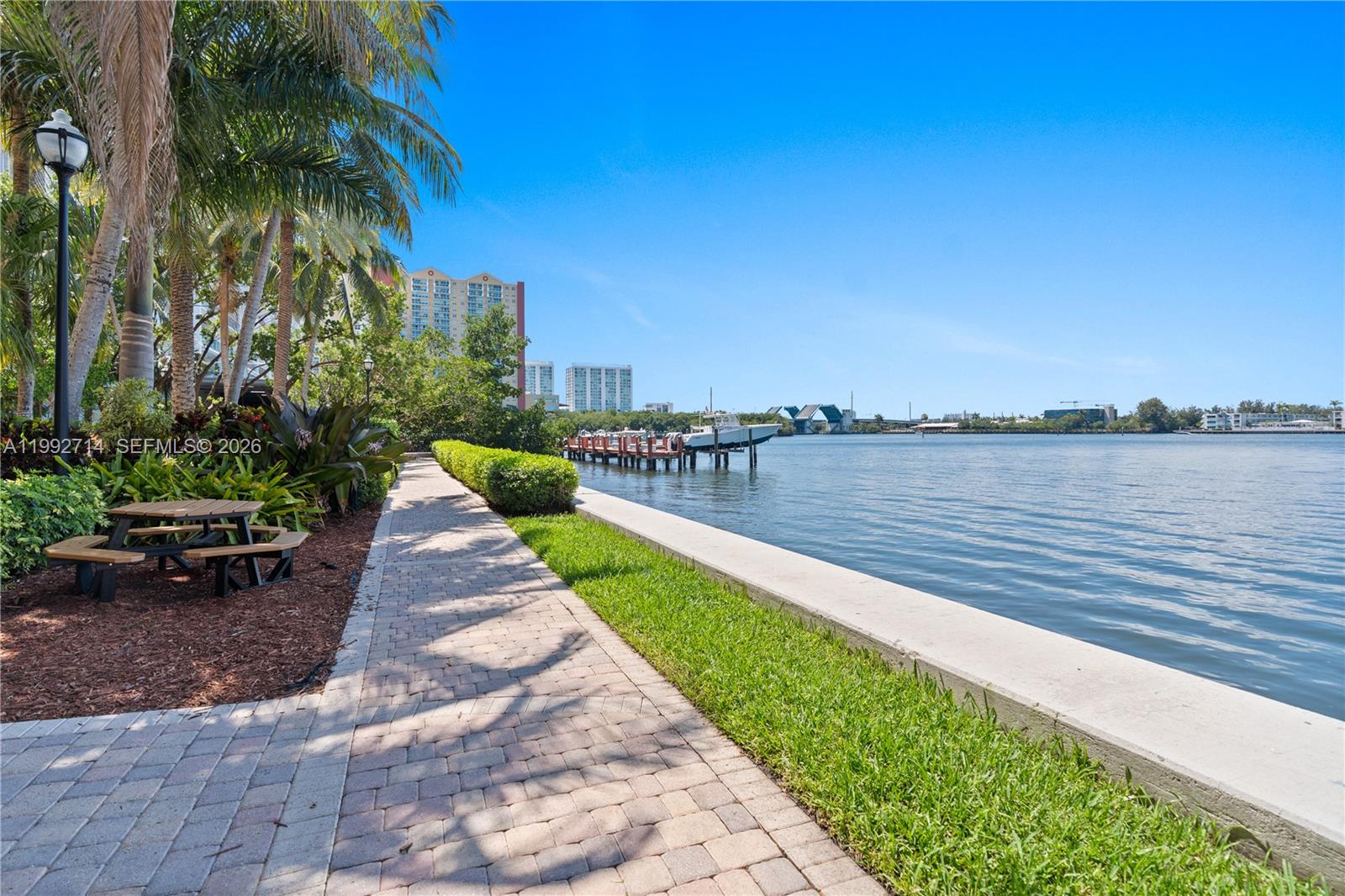 17100 N Bay Rd # 1301