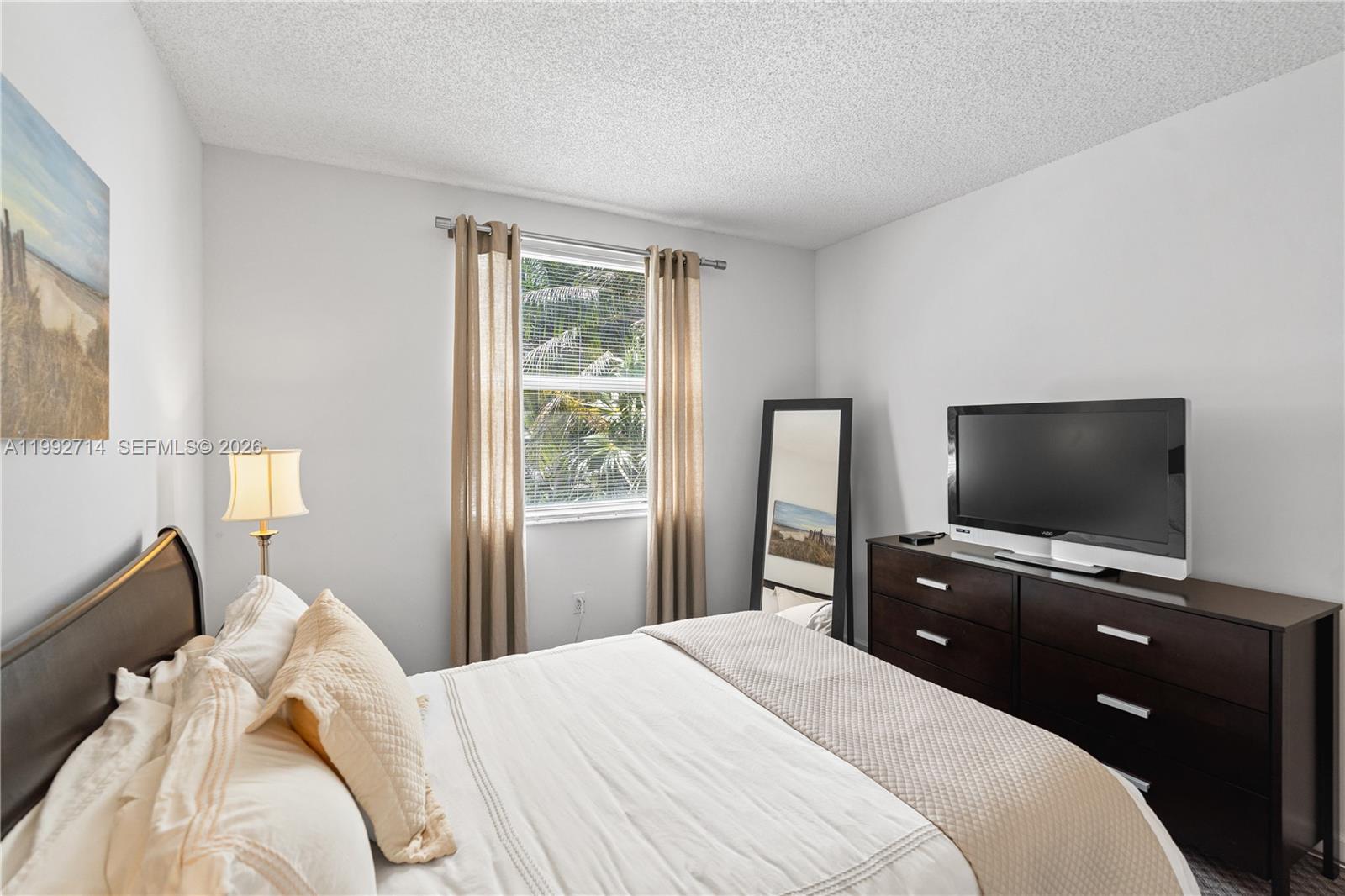 17100 N Bay Rd # 1301