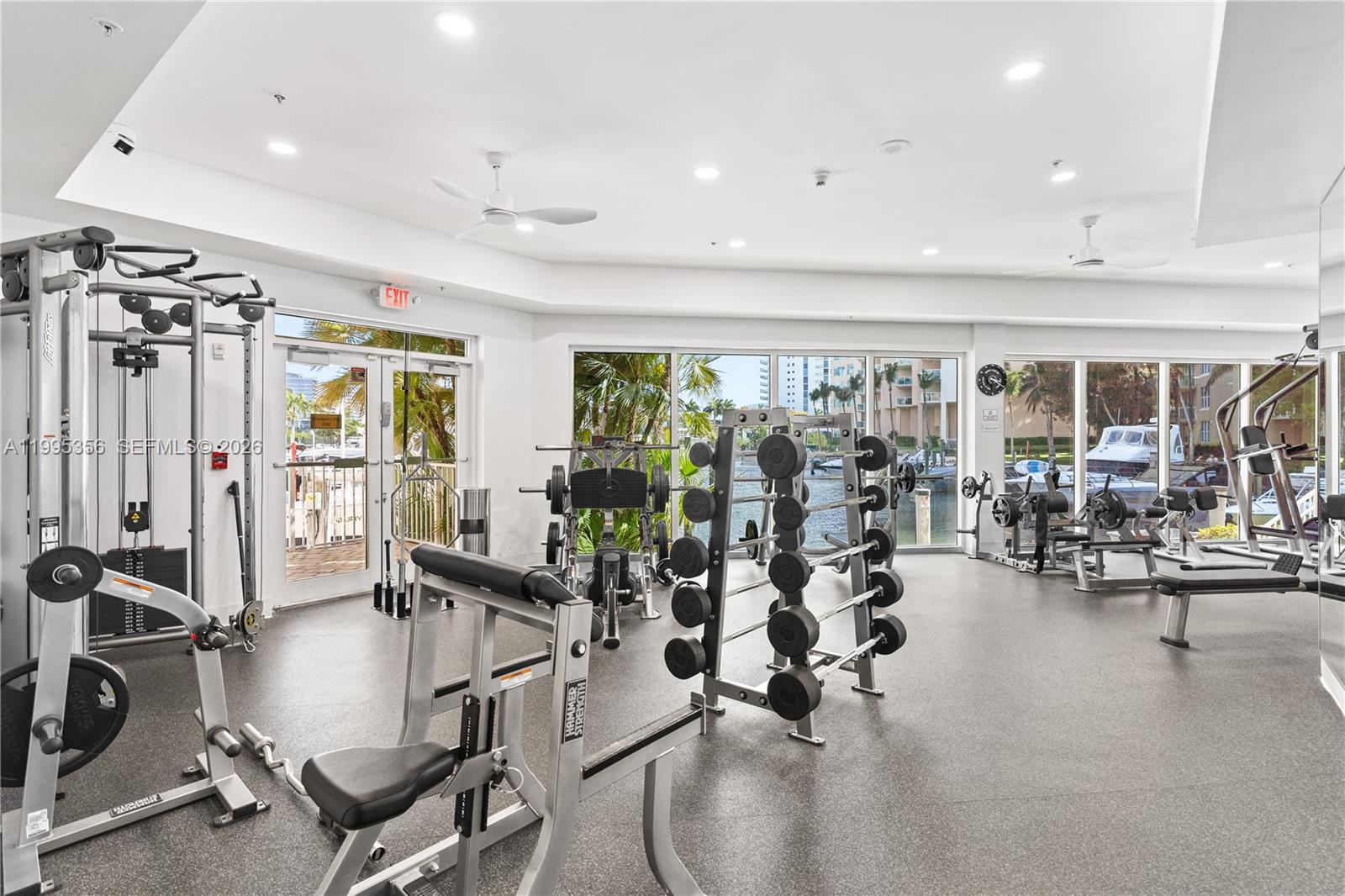 3340 NE 190th St # 1004