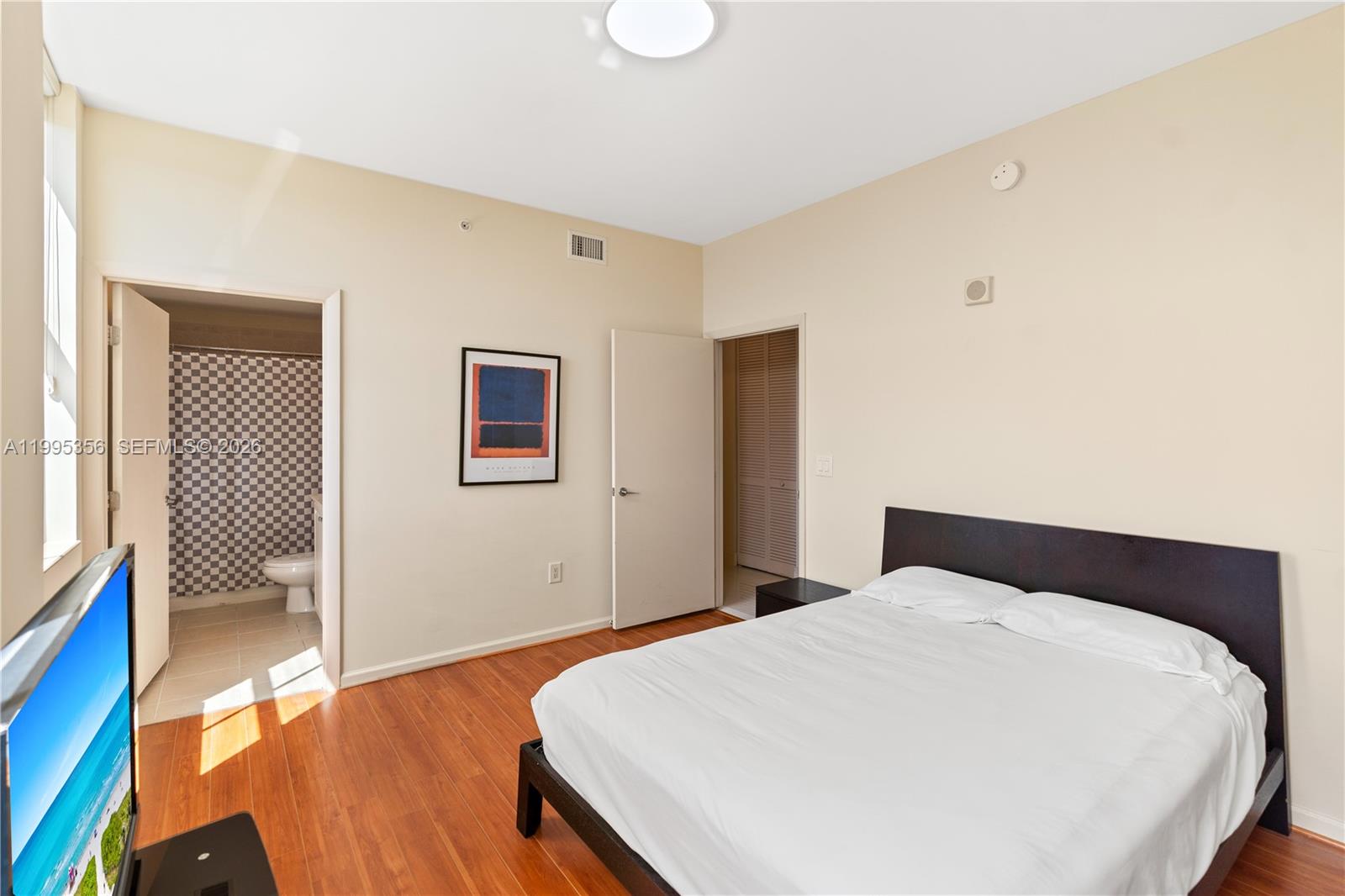 3340 NE 190th St # 1004