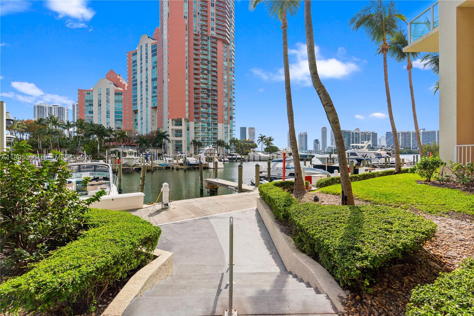 3340 NE 190th St # 1004