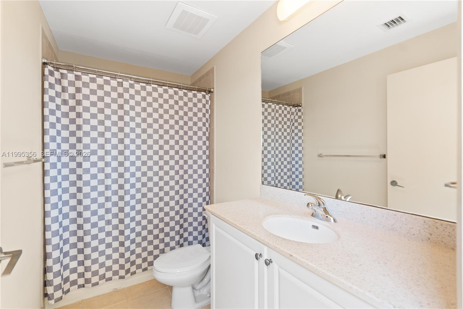 3340 NE 190th St # 1004