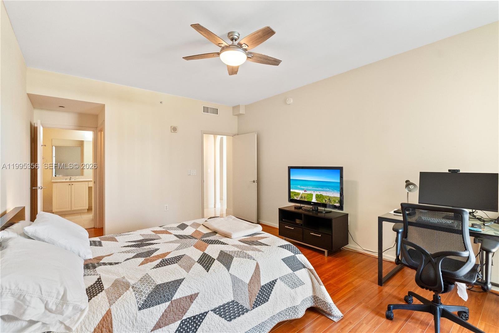 3340 NE 190th St # 1004