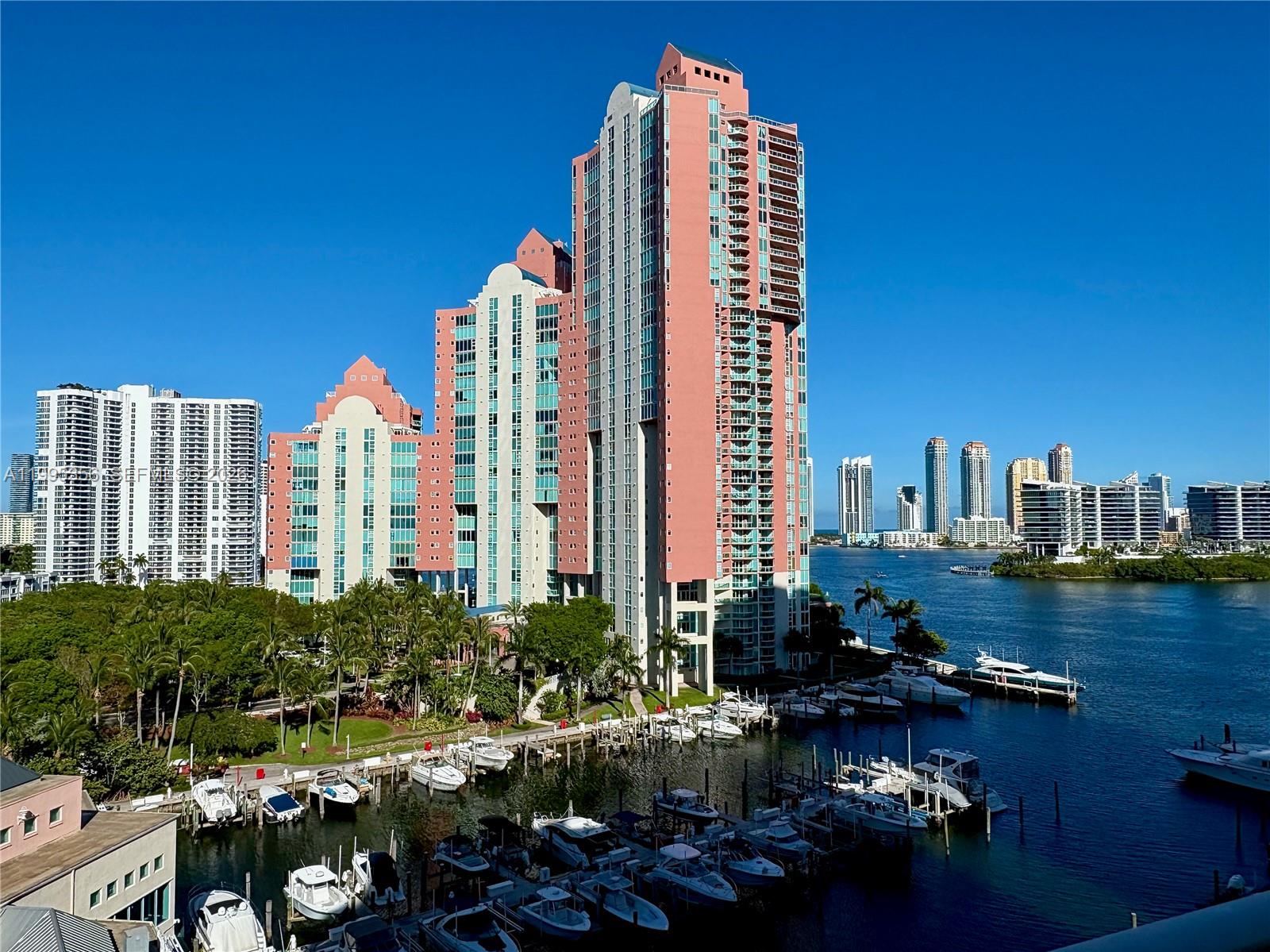 3340 NE 190th St # 1004