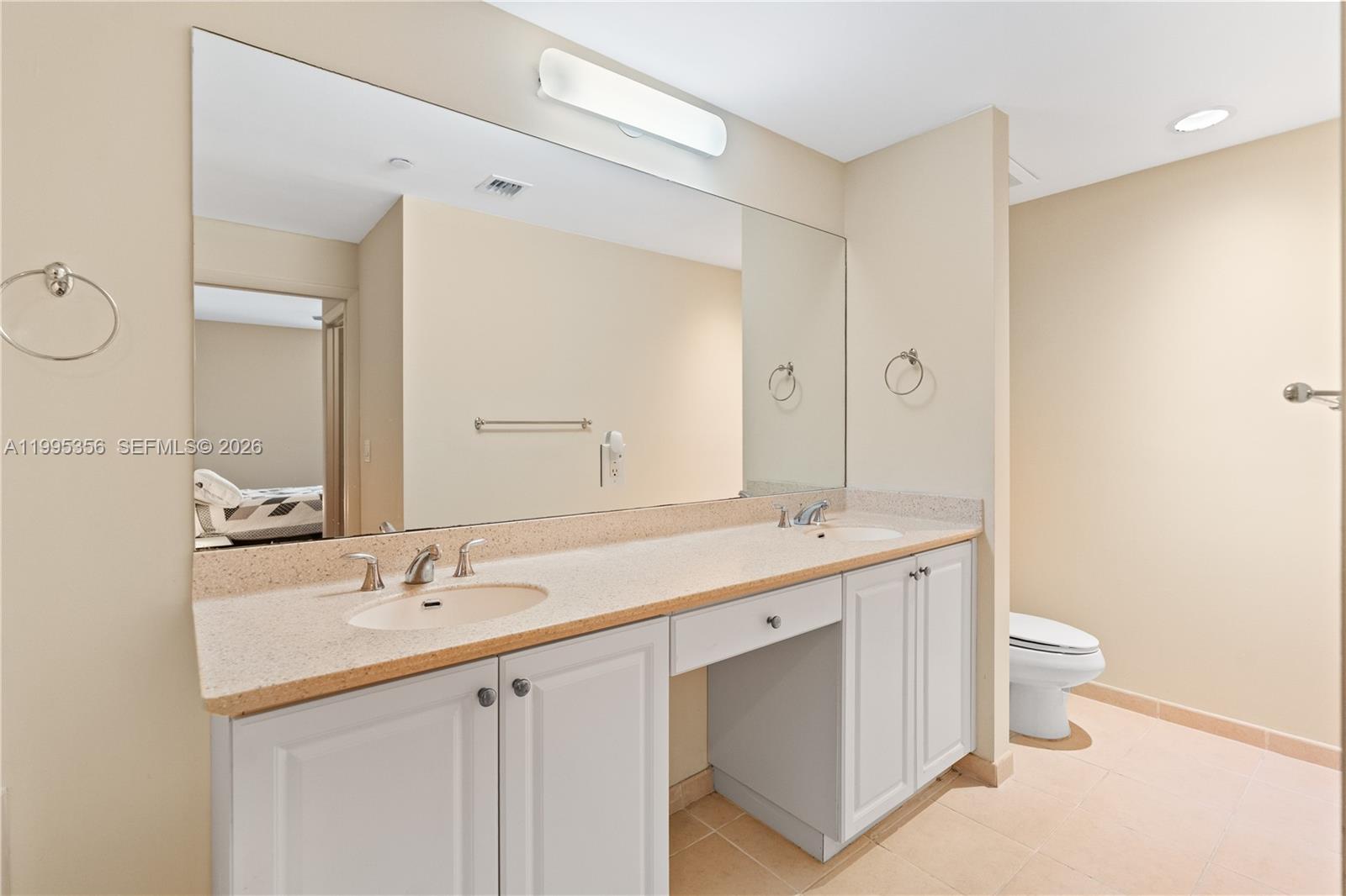 3340 NE 190th St # 1004