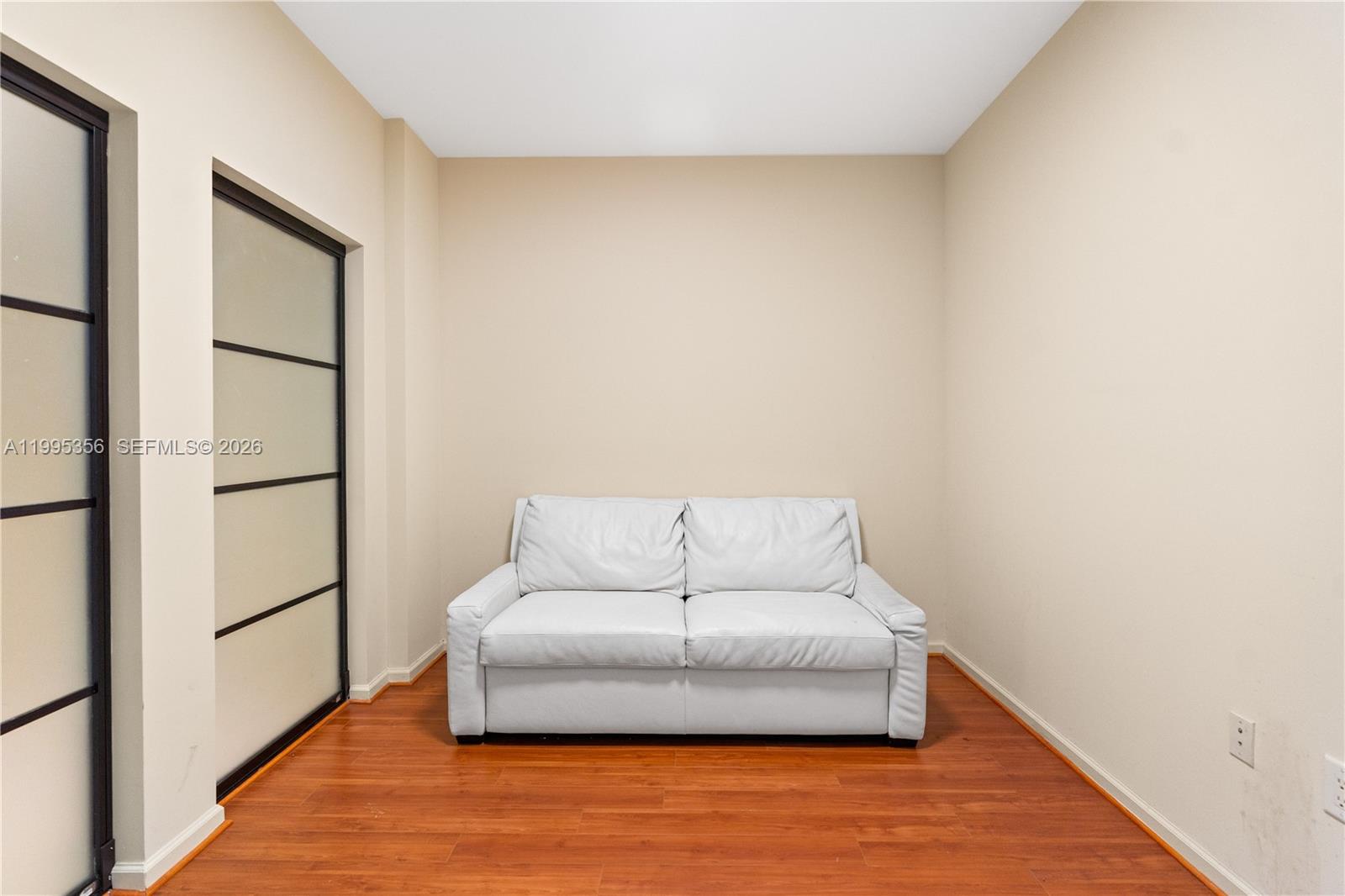 3340 NE 190th St # 1004