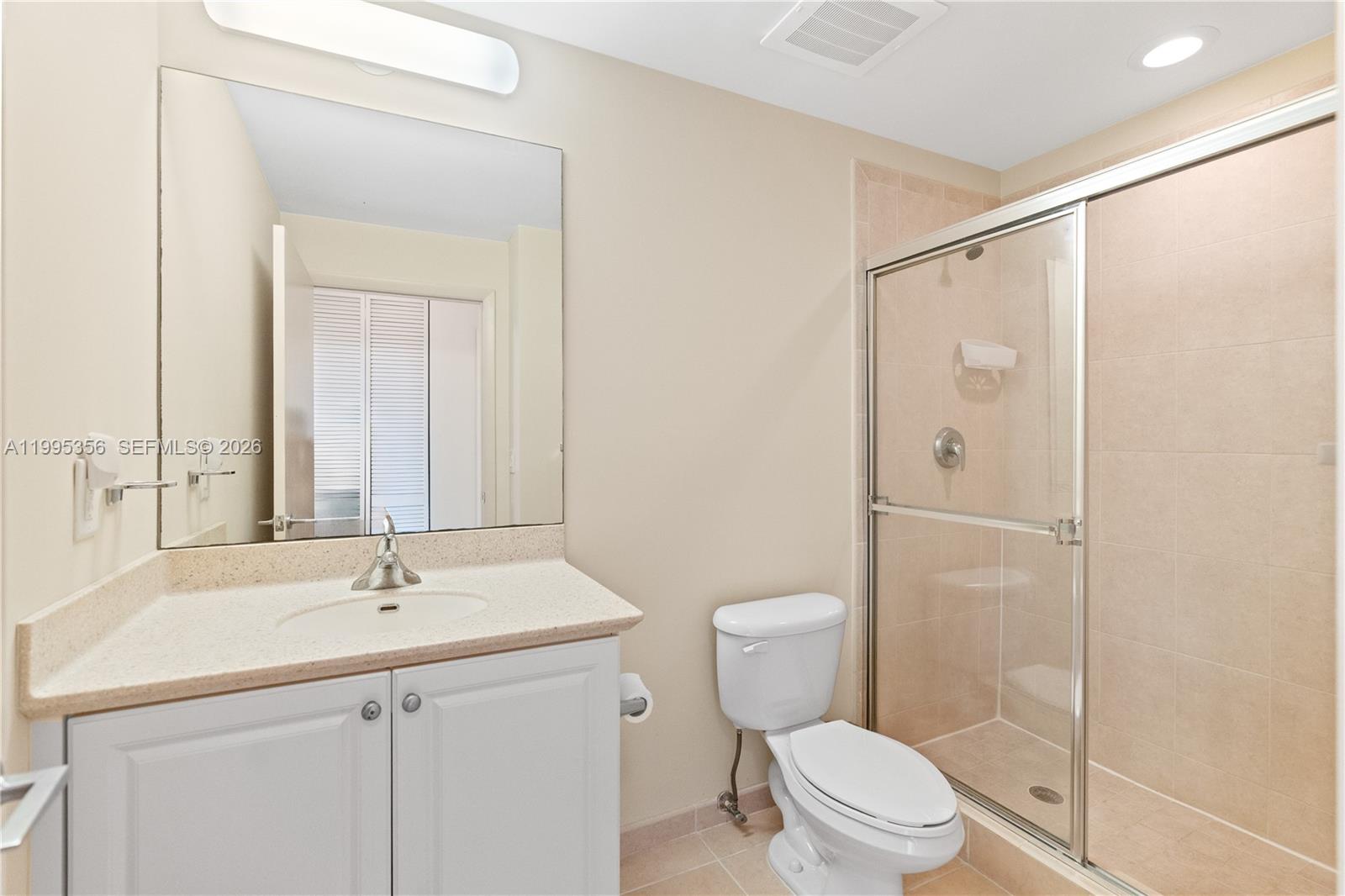 3340 NE 190th St # 1004