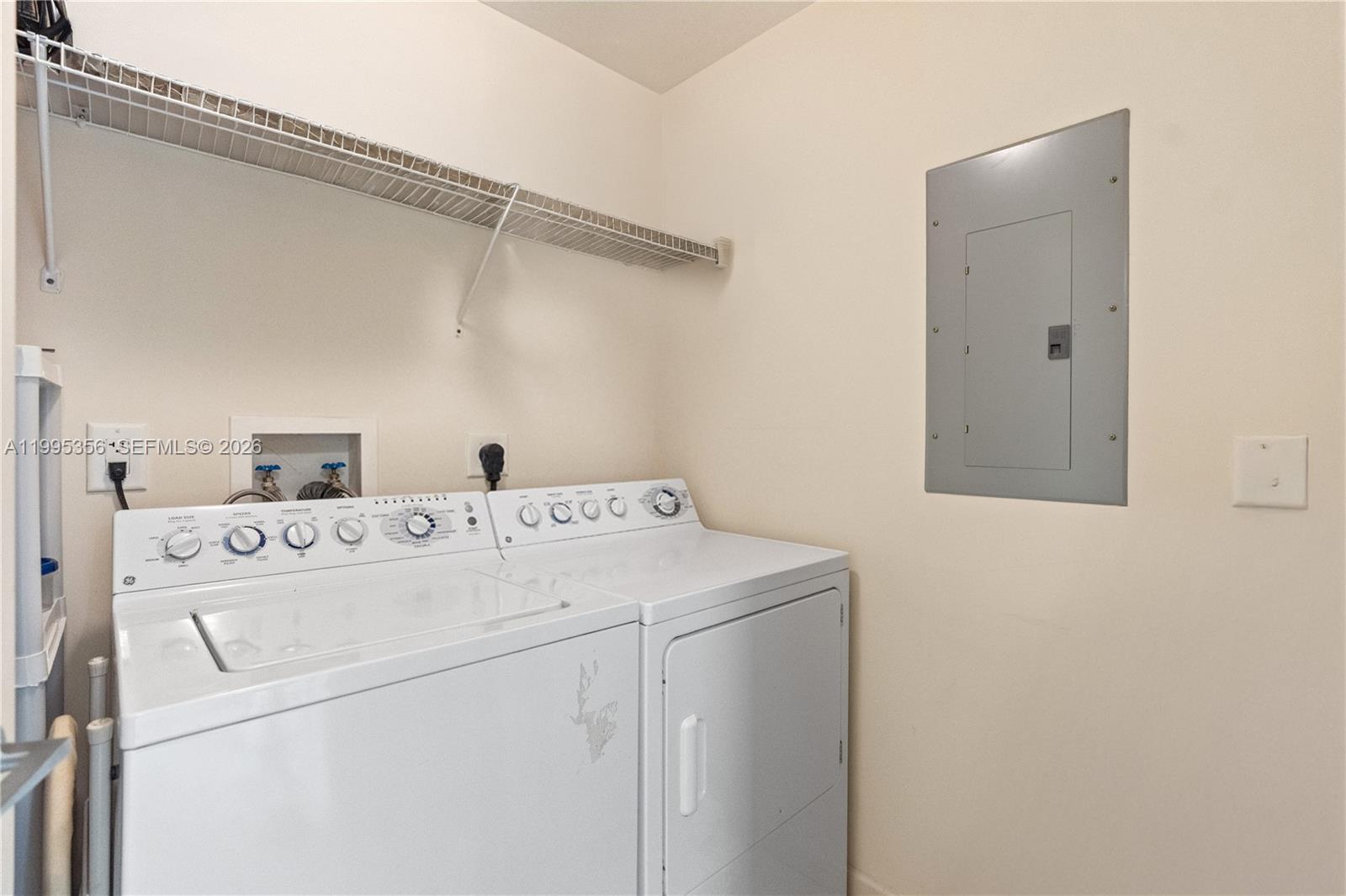 3340 NE 190th St # 1004