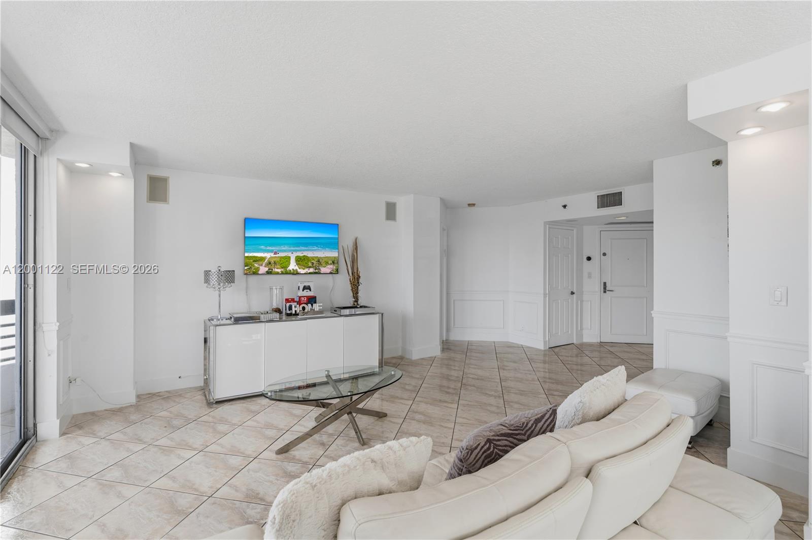 3600 Mystic Pointe Dr # 513